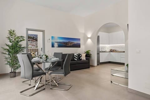 B6049ae4 ee03 423e a961 b29dd8c63f54