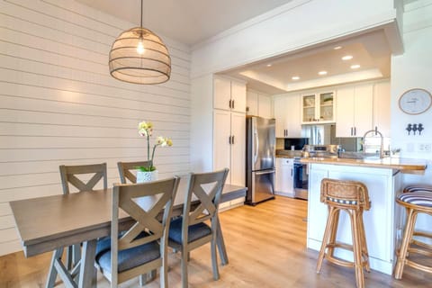 Share stories, laughter, and sunset dinners around this cozy table made for meaningful moments and good food    KGV-19P2