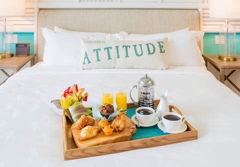 Unit with 2 Queen beds. Exact unit will be assigned upon arrival. Views, colors, and decor may vary.