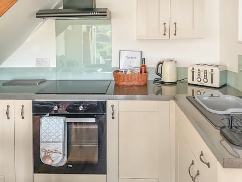 Open plan living space | Tanlake Barn, Chard