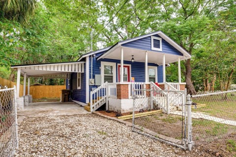 Ocala Vacation Rental | 2BR | 1BA | 600 Sq Ft | 4 Steps to Enter