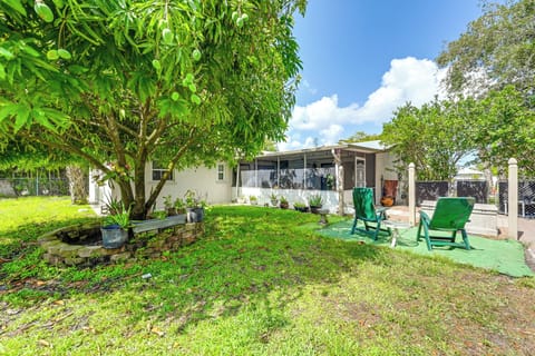 Bonita Springs Vacation Rental | 3BR | 2BA | 1 Step to Enter | 1,560 Sq Ft