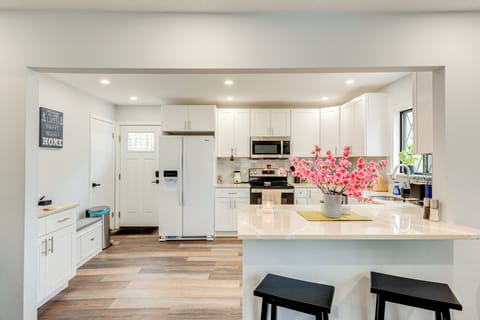 Kitchen | Dishwasher | Drip & Keurig Coffee Makers | Main Level