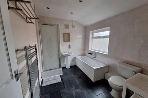 9719d2b0 b3b8 4c8c a9b2 23c840420341