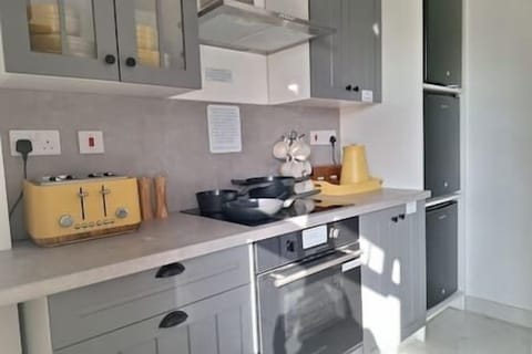 505f78d6 fc8d 4a9c 964c 681c25e846b2