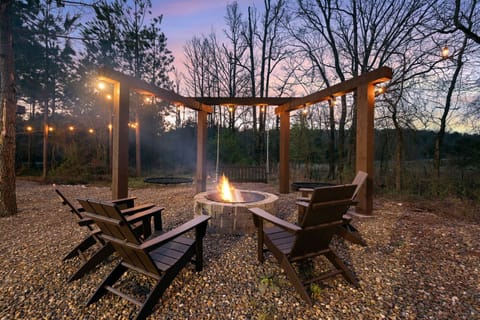 Fire pit with extra swings