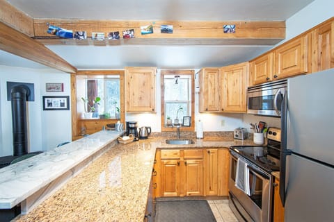 Prepare memorable meals in the fully equipped kitchen | Lower Level