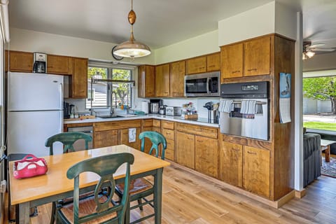 Dining Table | Kitchen