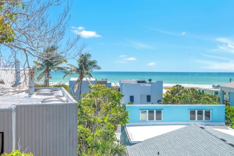 Master balcony sliver ocean view