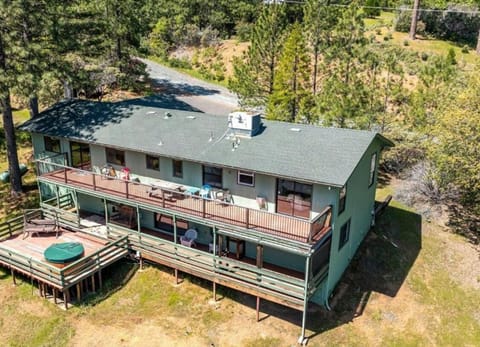 Aerial view of home on 5 Acres