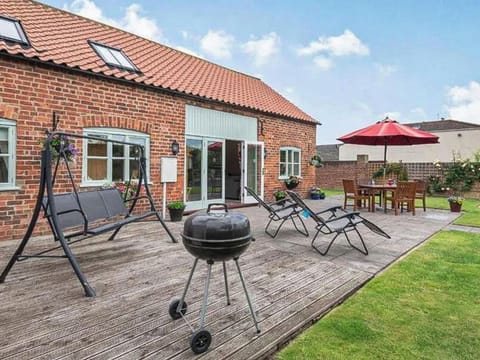 Exterior | The Old Foundry Holiday Cottage, Burgh Le Marsh, near Skegness