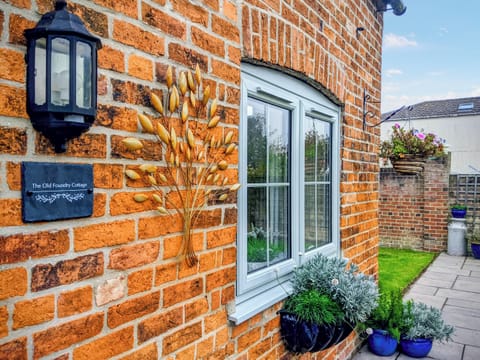 Exterior | The Old Foundry Holiday Cottage, Burgh Le Marsh, near Skegness