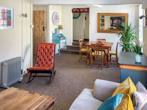 Open plan living space | Kookaburra Lodge, Brecon