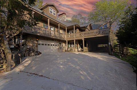 Your mountain escape awaits — cozy up in this rustic retreat after a day on the mountains!