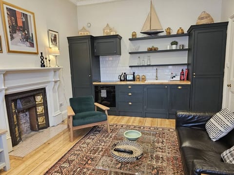 44f67b6e-813b-48cb-84cd-1fb7645de0f0