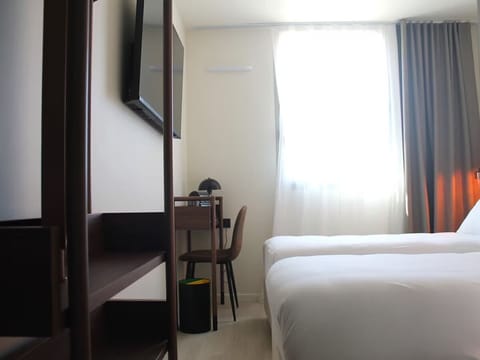 Bedroom. Interior and views may vary based on location and availability.