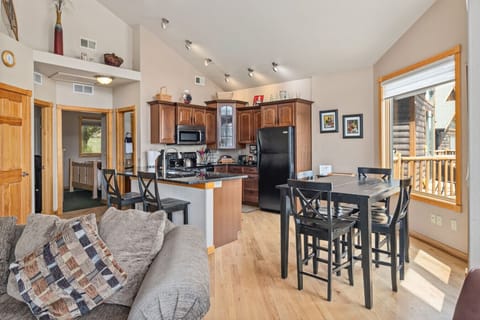 Open living space with seating for 6 guests