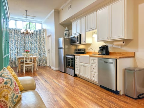 Fully equipped kitchen