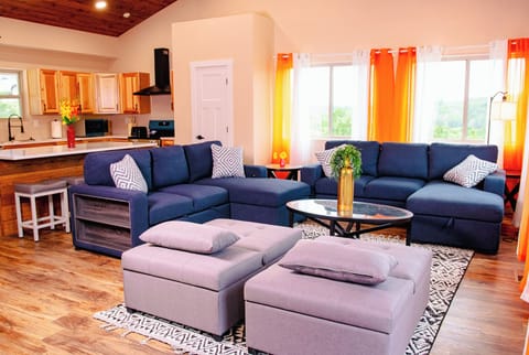 Living space with ample space