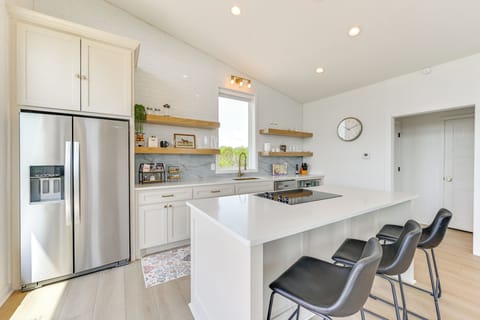 Kitchen | Cooking Basics | Island w/ Seating | Drip Coffee Maker