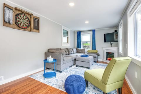 Stratton Vacation Rental | 3BR | 1.5BA | Stairs Required | 1,375 Sq Ft