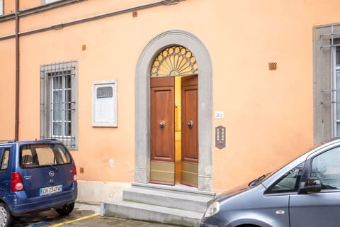 Door, Arch, Home Door, Family Car, Hatchback