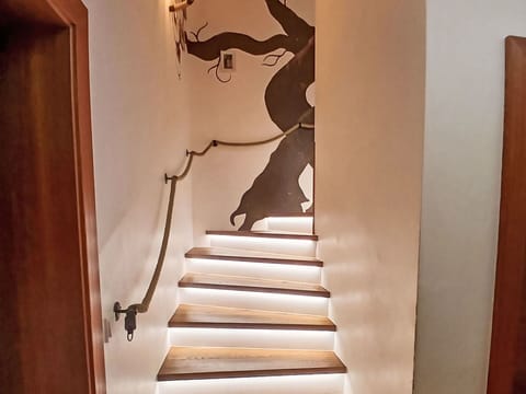 Wood, Stairs, Interior Design, Handrail, Wood Stain, Baluster, Paint, Hardwood, Design, Shadow