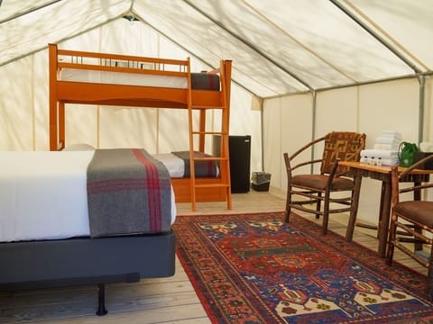 Unit with Queen bed and Twin Twin Bunk bed