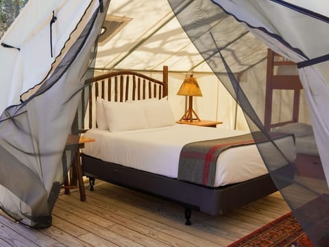 Unit with Queen bed and Twin Twin Bunk bed