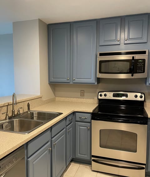 EF8422BD-9664-4B61-BB31-23515F78AA3B