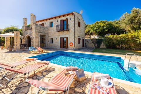Beautiful villa with private pool and terrace with sea views