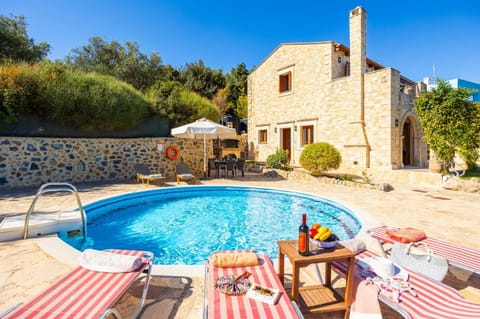 Beautiful villa with private pool and terrace with sea views