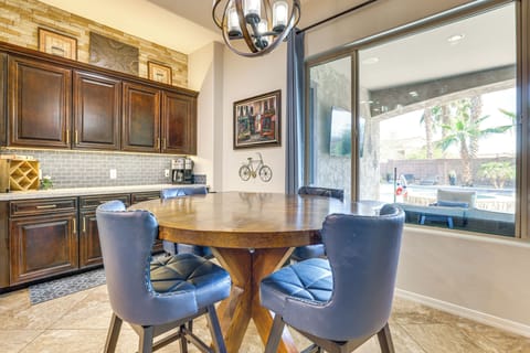 Dining Area | Open Floor Plan