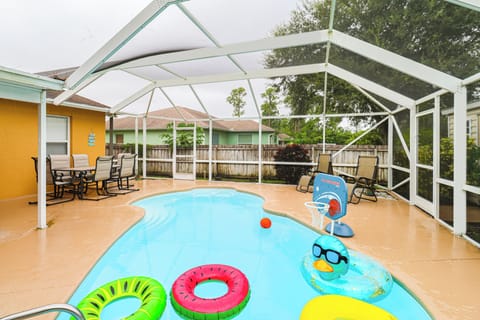 Palm Bay Vacation Rental | 3BR | 2BA | 1,350 Sq Ft | 1 Step Required