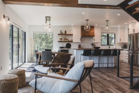 Whitefish Lake Luxury Retreat features modern, elegant decor | Main Level