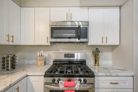 Modern oven and microwave — ready for all your cooking needs!