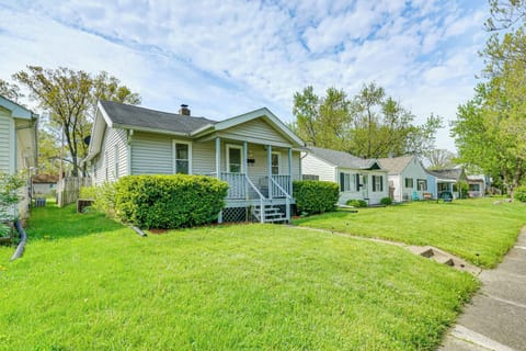 Fort Wayne Vacation Rental | 2BR | 1BA | Steps to Enter | 926 Sq Ft