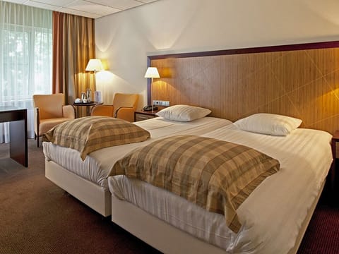 Unit with Two Twin size beds