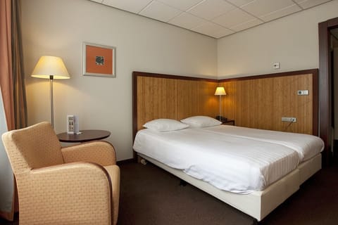 Comfortable Unit with Two Twin size beds