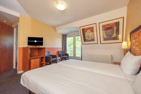 Unit with Two Twin size beds