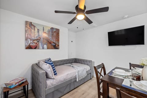 Perfectly designed to accommodate all your family and friends comfortably.