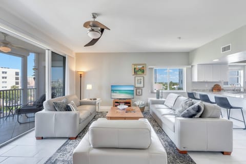 Comfy Living Room Casa Marina 434