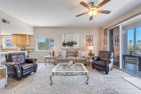 Large and Comfortable Living Room Casa Marina 221