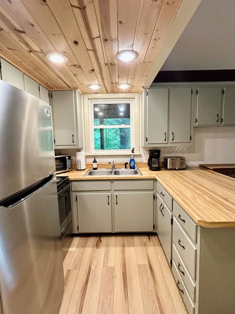 Fully stocked kitchen with all essentials. 