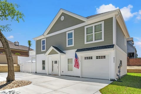 1 Amazing Sparks is a great place to spend your vacation in North Myrtle Beach.