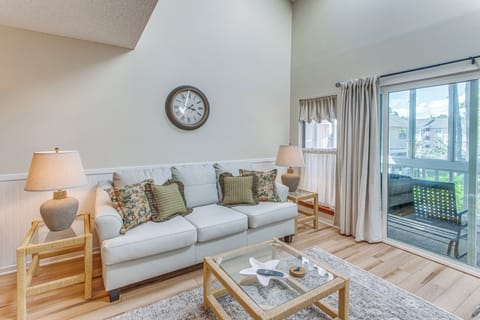 Little River Vacation Rental | 2BR | 2BA | 1,088 Sq Ft | Stairs Required