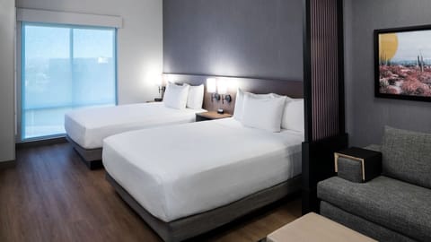 Unit with 2 Queen size beds