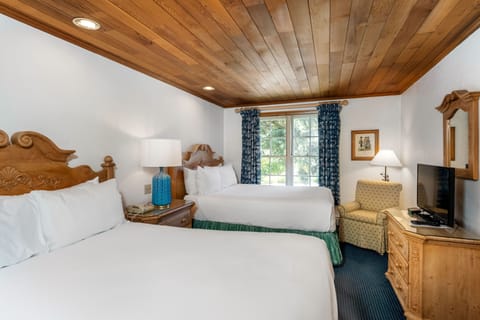 Two Queen Beds