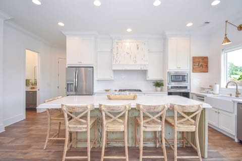 Kitchen With Seating