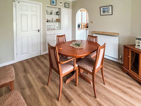 Dining Area | Glenmore Gardens, Weymouth